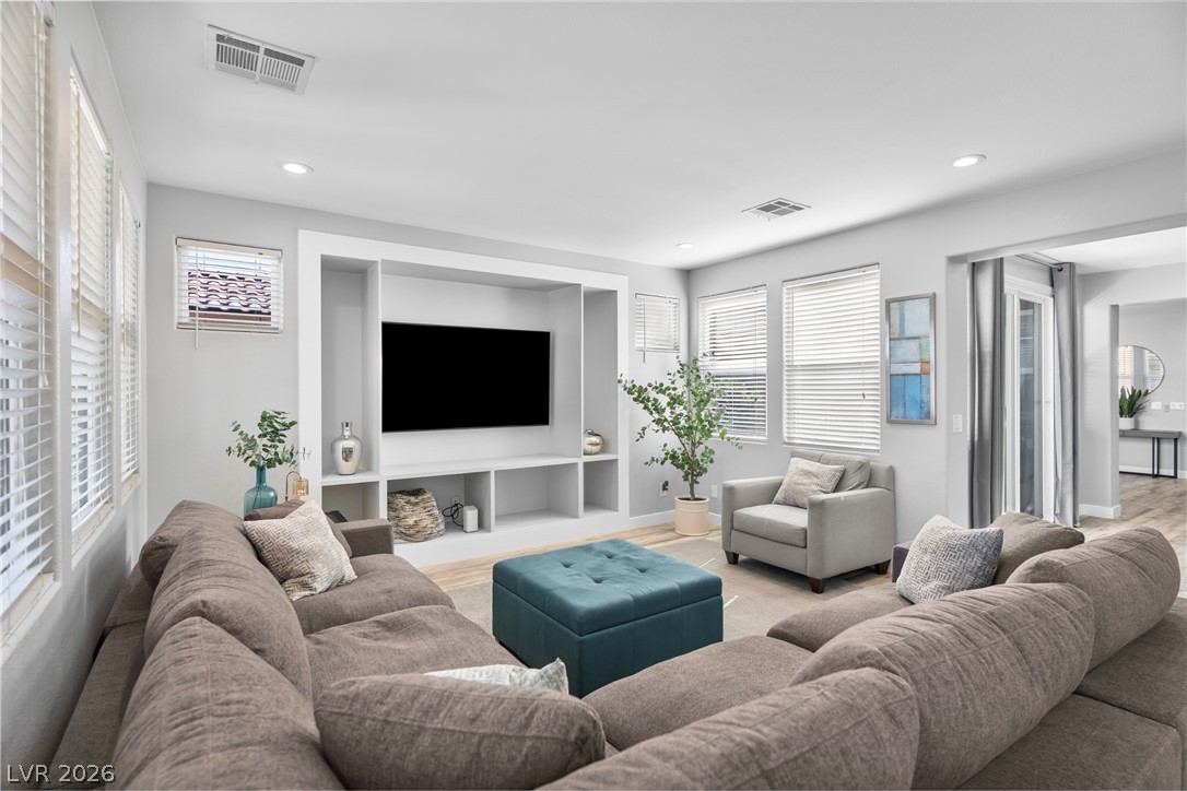 564 Ivy Spring Street Las Vegas NV 89138
