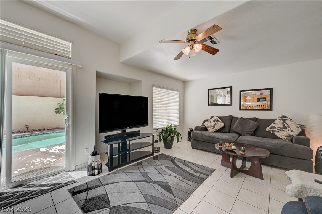 4665 Ashington Street Las Vegas NV 89147