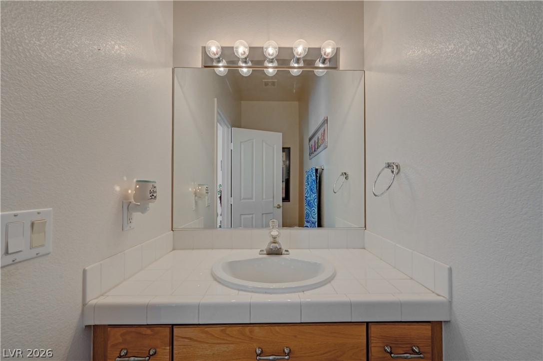 4665 Ashington Street Las Vegas NV 89147