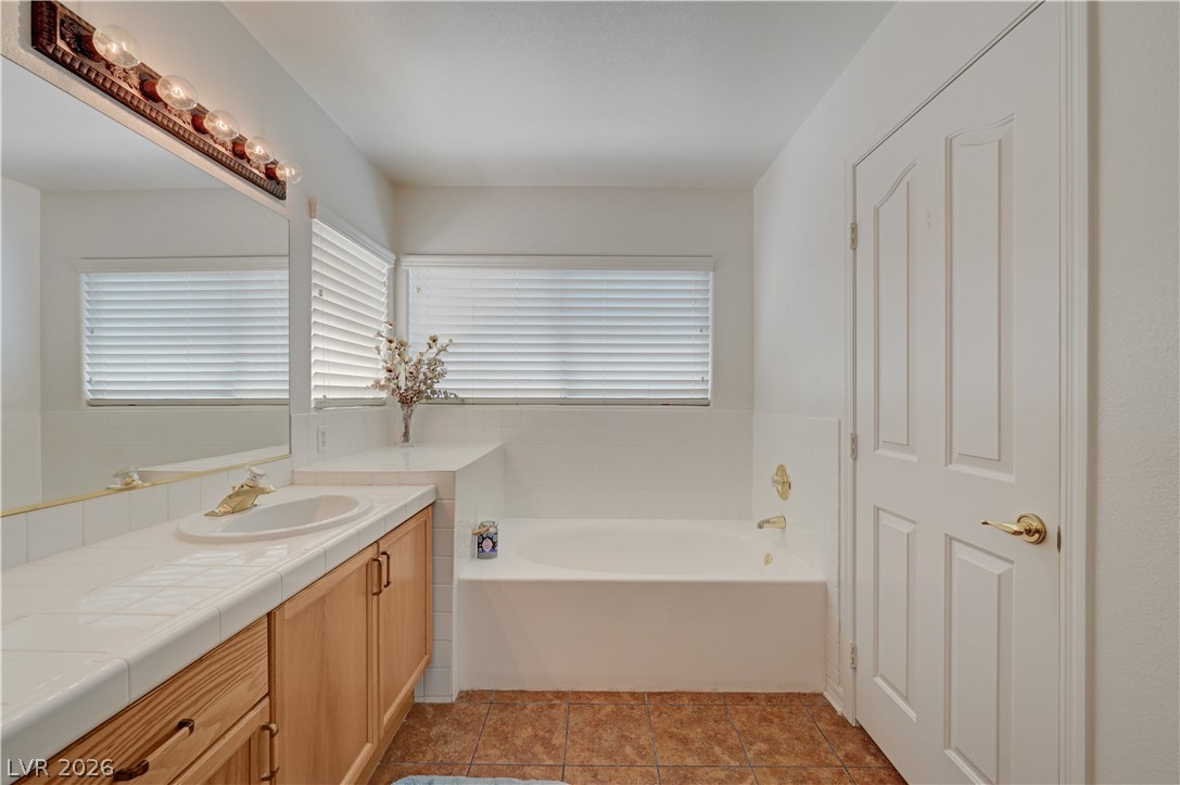 4665 Ashington Street Las Vegas NV 89147