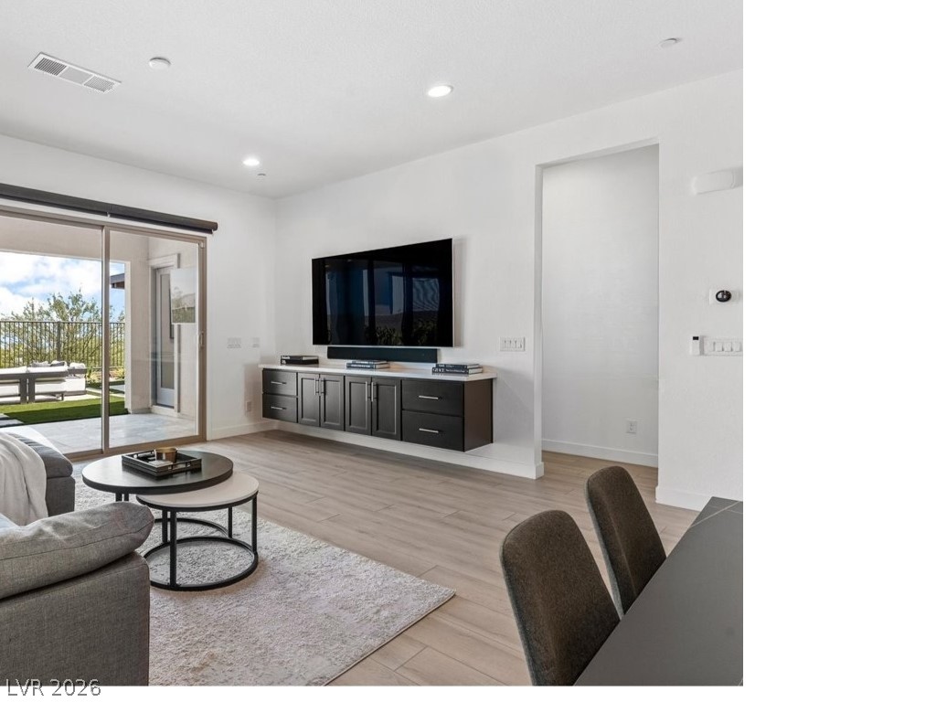 358 Nine Mile Creek Drive Las Vegas NV 89138