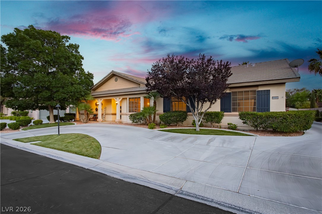 5905 Castleberry Peak Avenue Las Vegas NV 89131