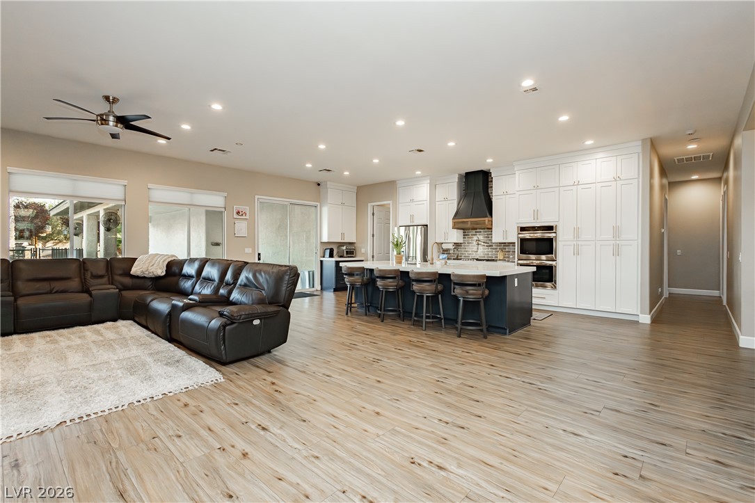 5905 Castleberry Peak Avenue Las Vegas NV 89131