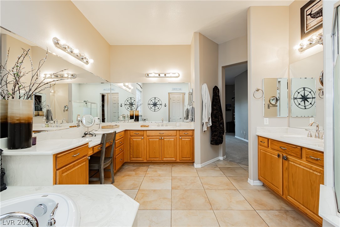 5905 Castleberry Peak Avenue Las Vegas NV 89131