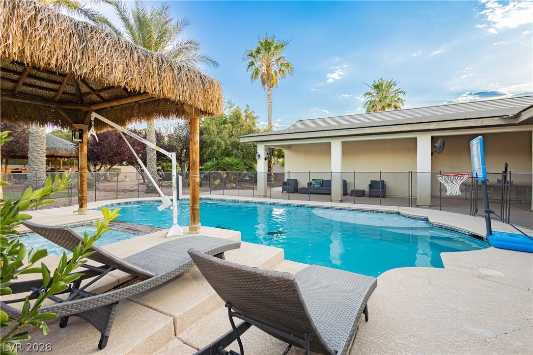 5905 Castleberry Peak Avenue Las Vegas NV 89131