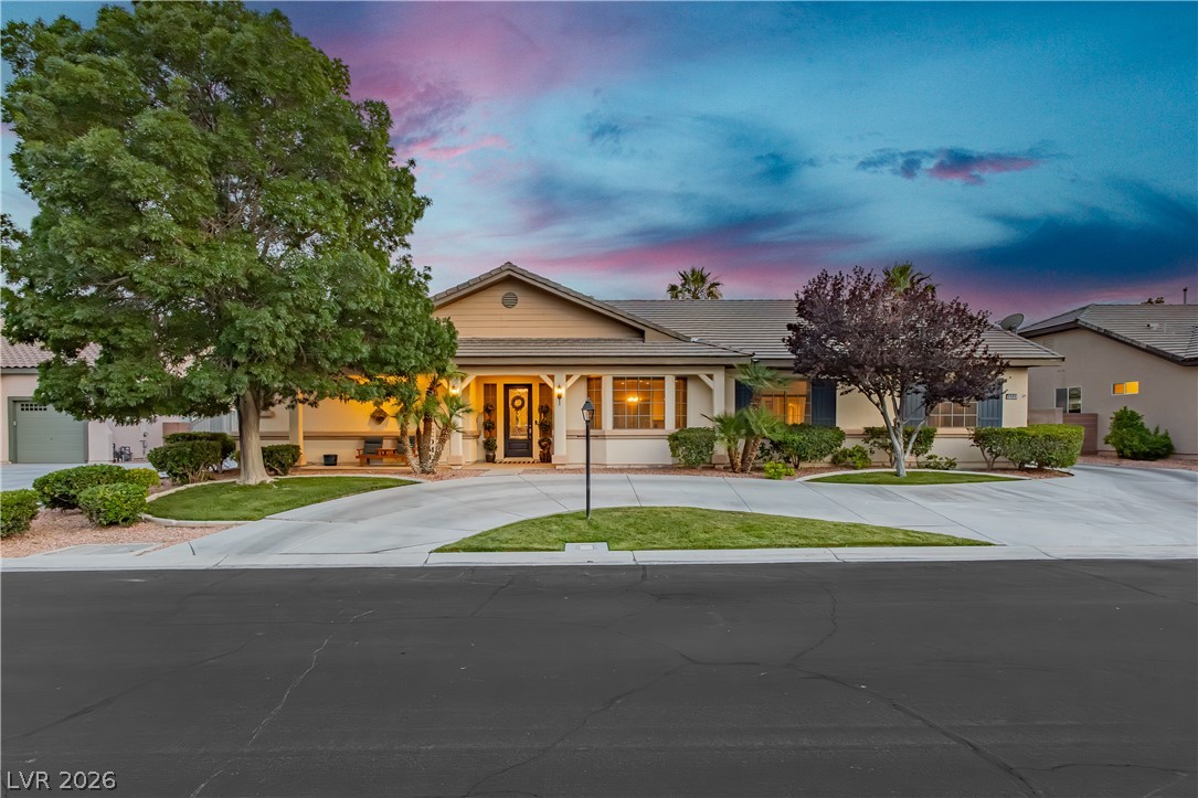 5905 Castleberry Peak Avenue Las Vegas NV 89131