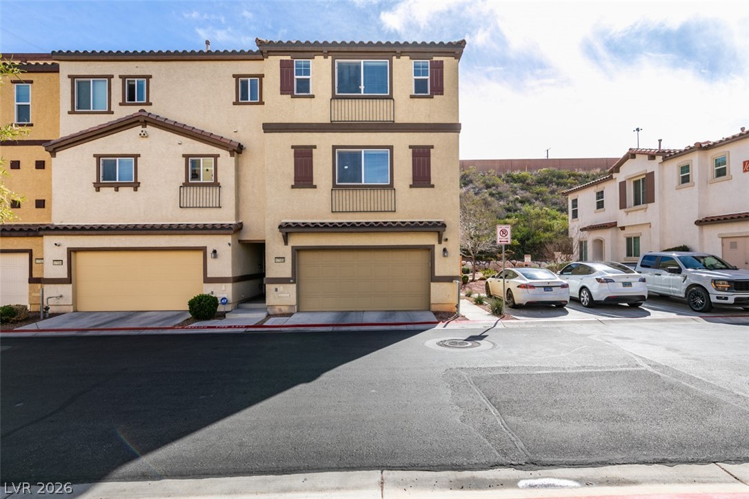 1525 Spiced Wine Avenue 17105 Henderson NV 89074