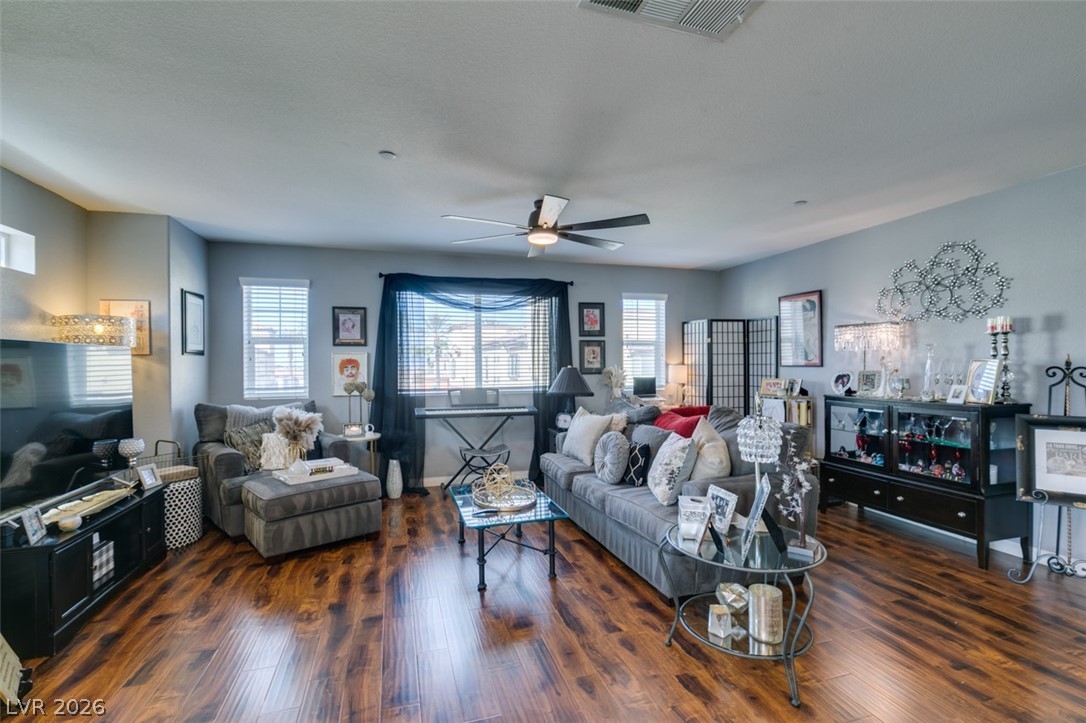 1525 Spiced Wine Avenue 17105 Henderson NV 89074