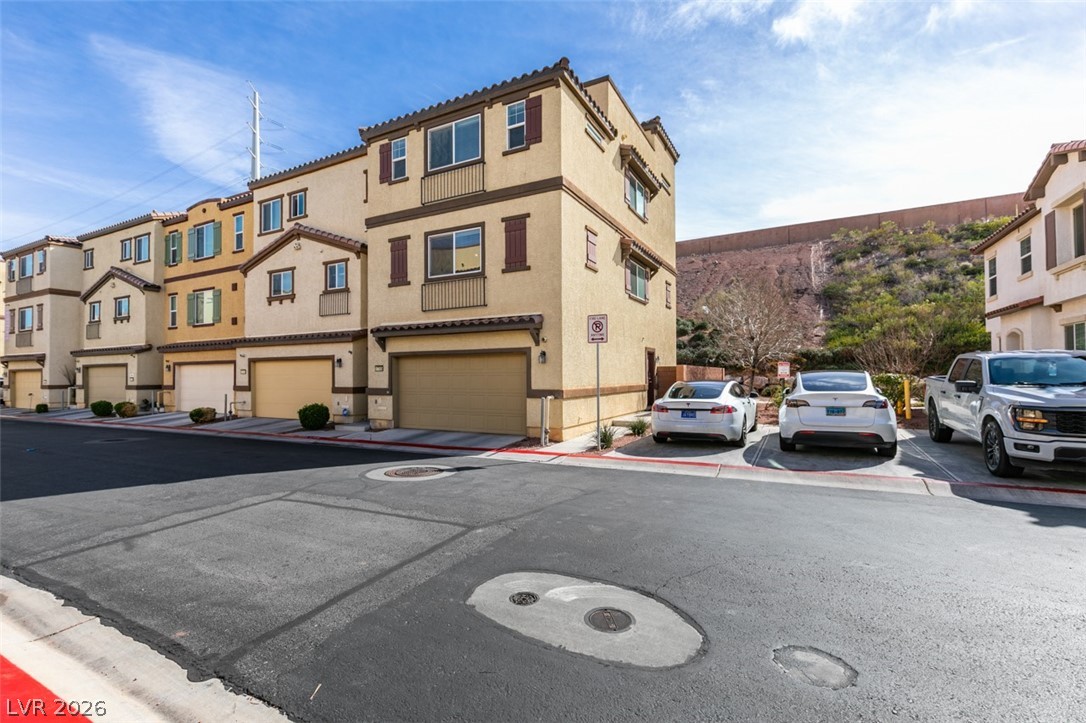1525 Spiced Wine Avenue 17105 Henderson NV 89074