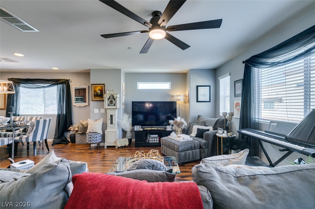 1525 Spiced Wine Avenue 17105 Henderson NV 89074