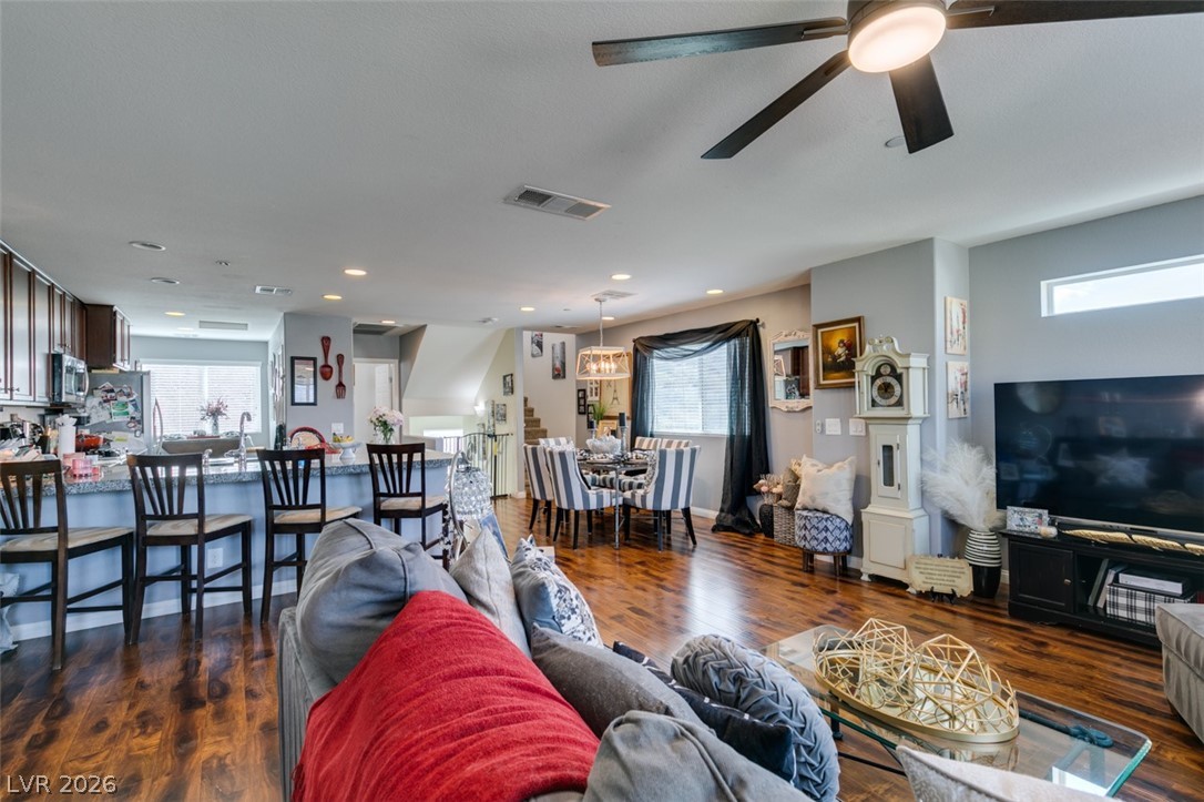 1525 Spiced Wine Avenue 17105 Henderson NV 89074