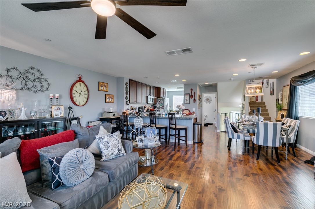 1525 Spiced Wine Avenue 17105 Henderson NV 89074