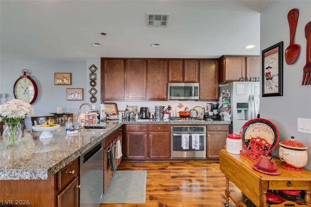 1525 Spiced Wine Avenue 17105 Henderson NV 89074