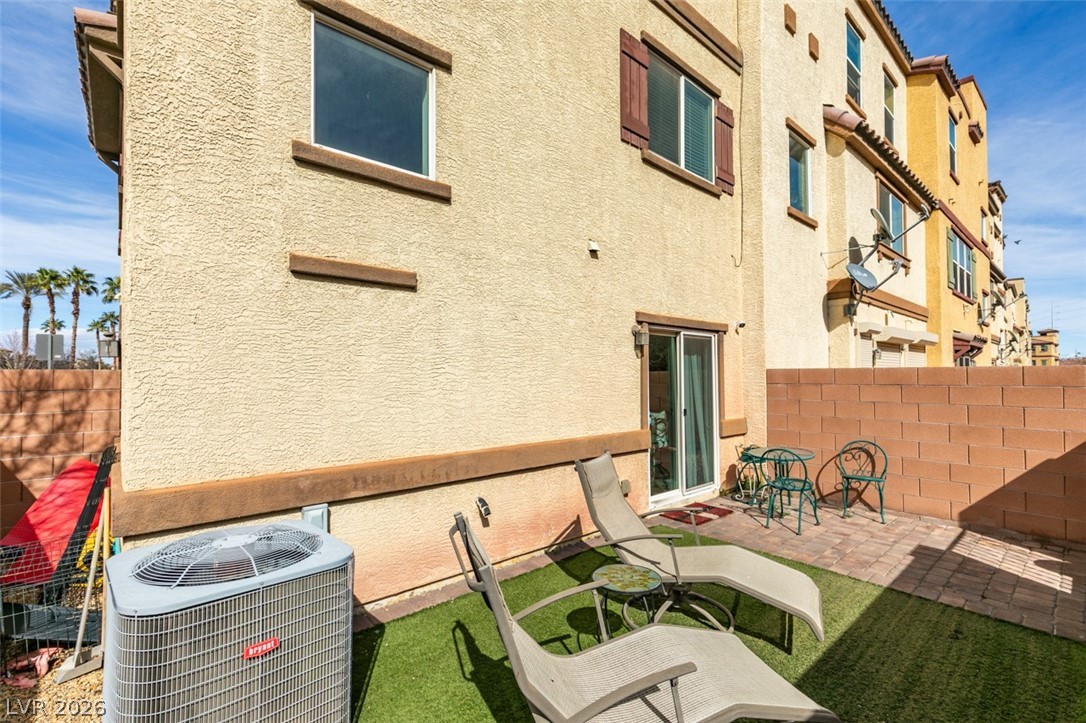 1525 Spiced Wine Avenue 17105 Henderson NV 89074
