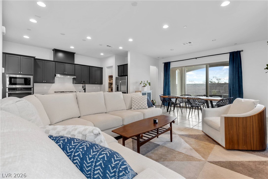 9387 Astronomical Avenue Las Vegas NV 89143