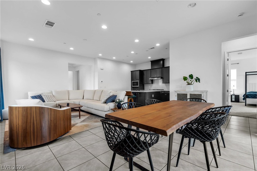 9387 Astronomical Avenue Las Vegas NV 89143