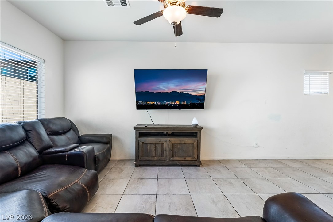 1087 Gentle Swan Street Henderson NV 89011