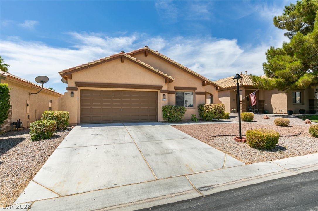 8111 Desert Cloud Avenue Las Vegas NV 89131