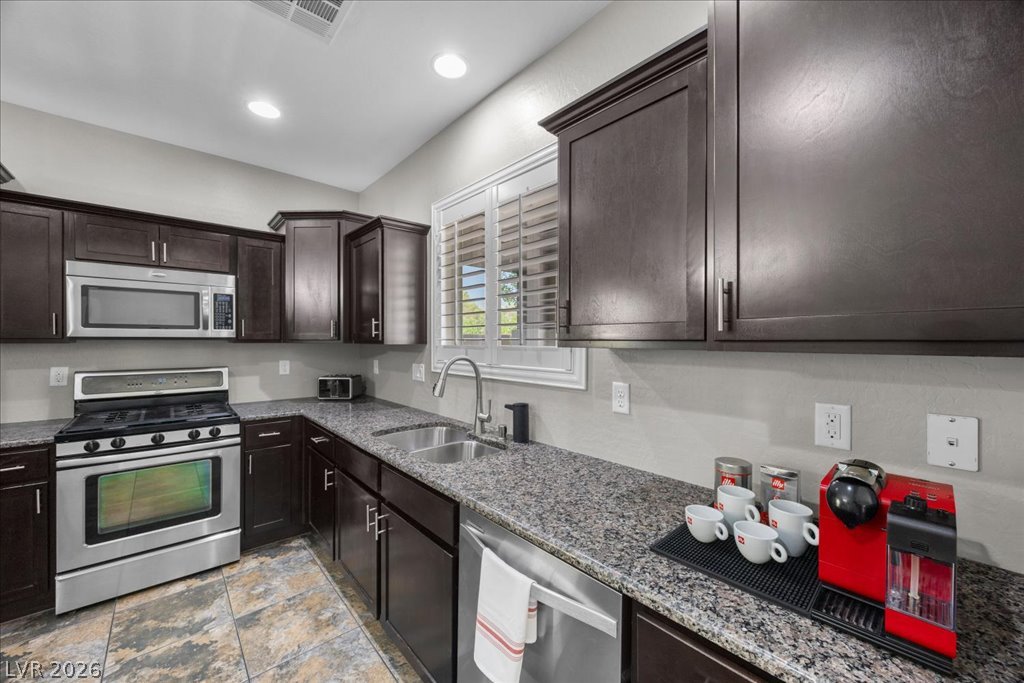 5532 Bristol Grove Lane Las Vegas NV 89135