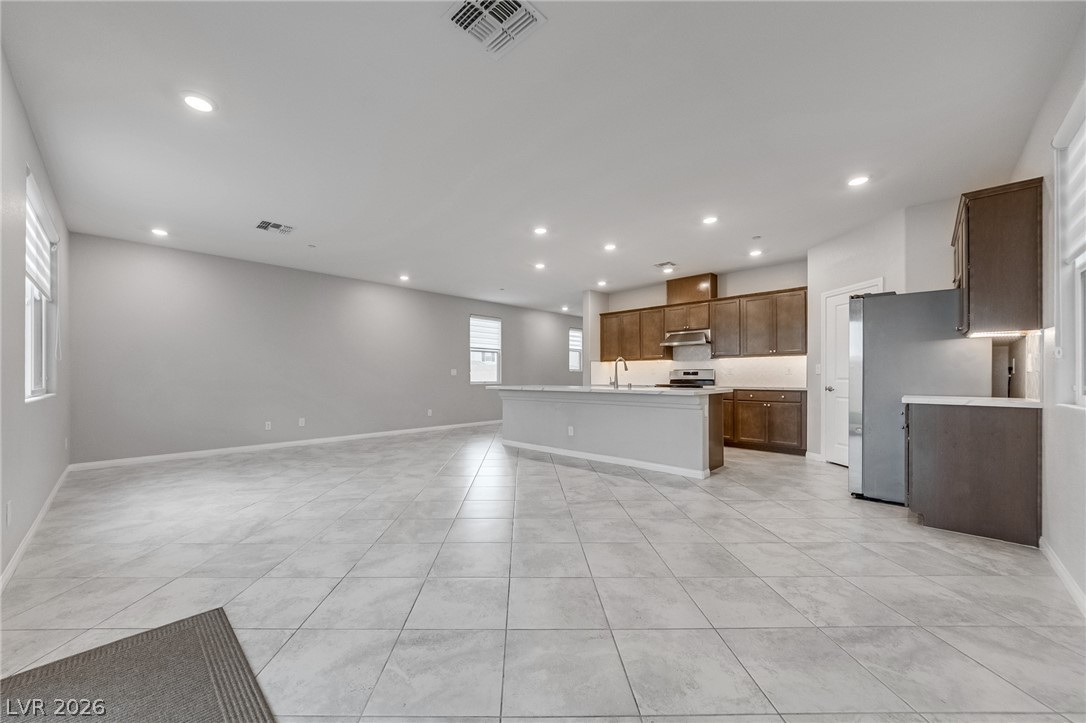 6944 Trevelez Street Las Vegas NV 89149