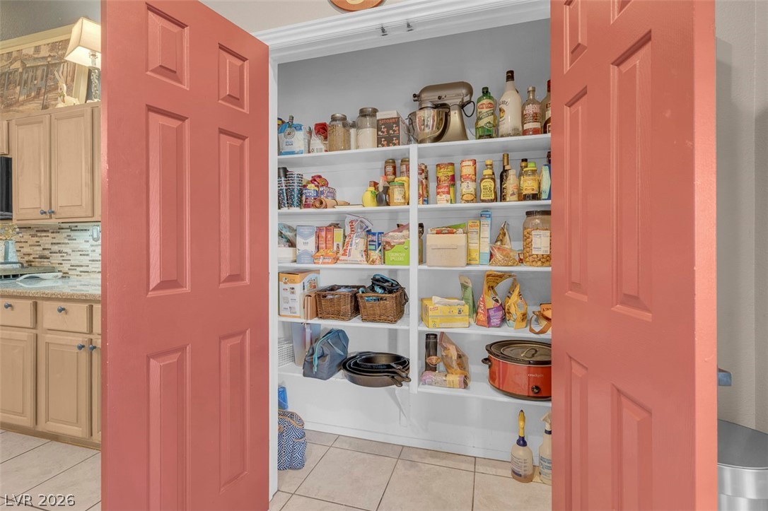 6258 Golden Rain Street North Las Vegas NV 89031