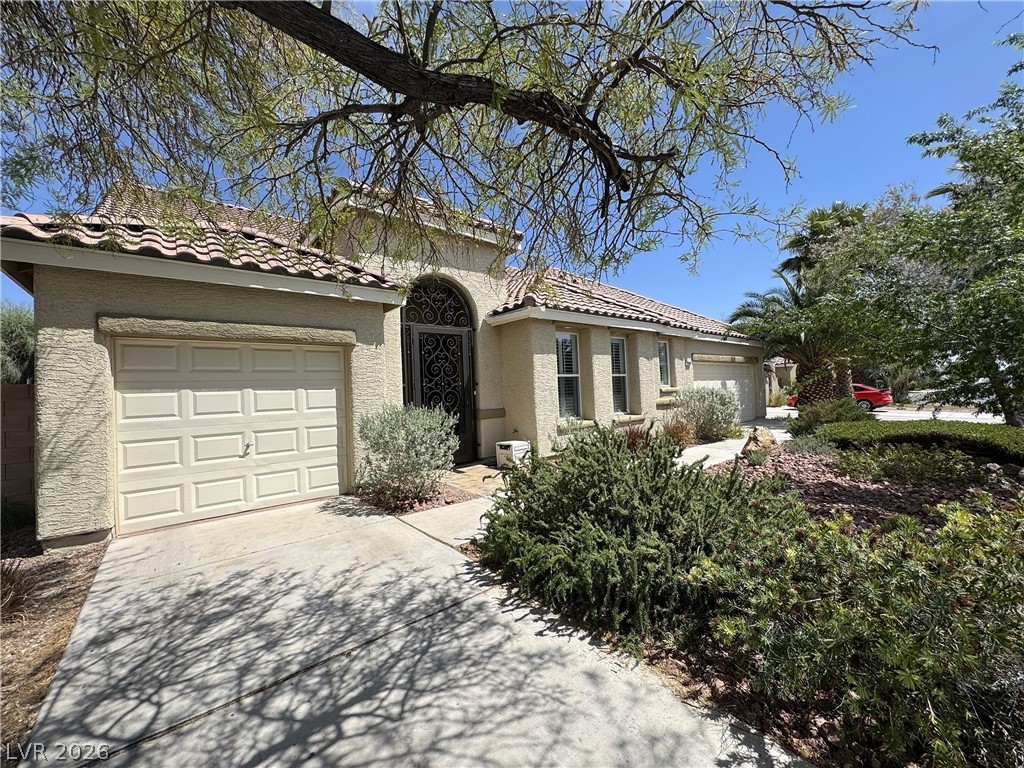 8804 Willow Cabin Street Las Vegas NV 89131