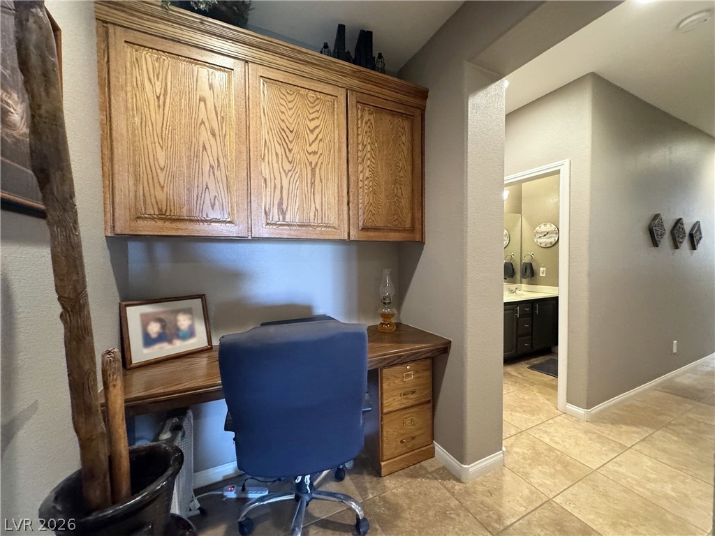 8804 Willow Cabin Street Las Vegas NV 89131