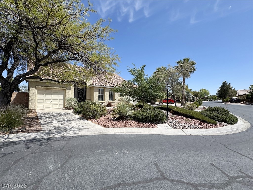 8804 Willow Cabin Street Las Vegas NV 89131