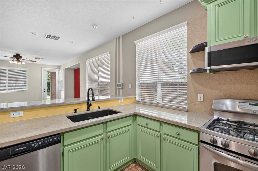 9745 Canterbury Creek Street Las Vegas NV 89183