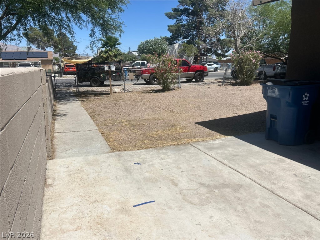 1037 June Avenue Las Vegas NV 89104