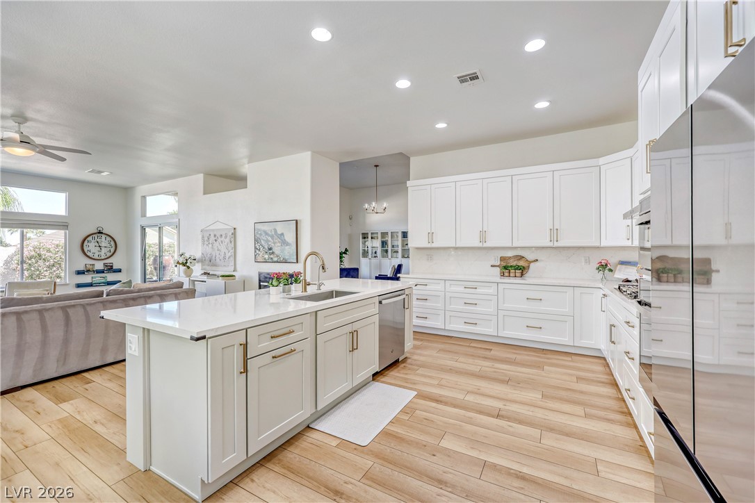 2530 Vintage Rose Avenue Henderson NV 89052