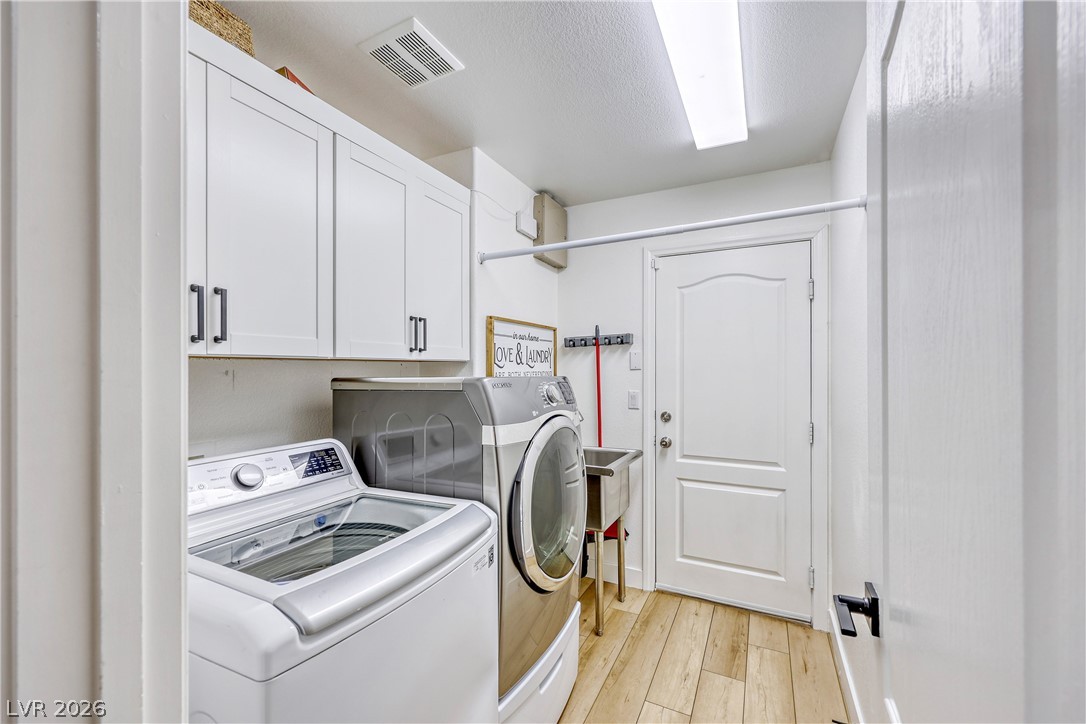 2530 Vintage Rose Avenue Henderson NV 89052