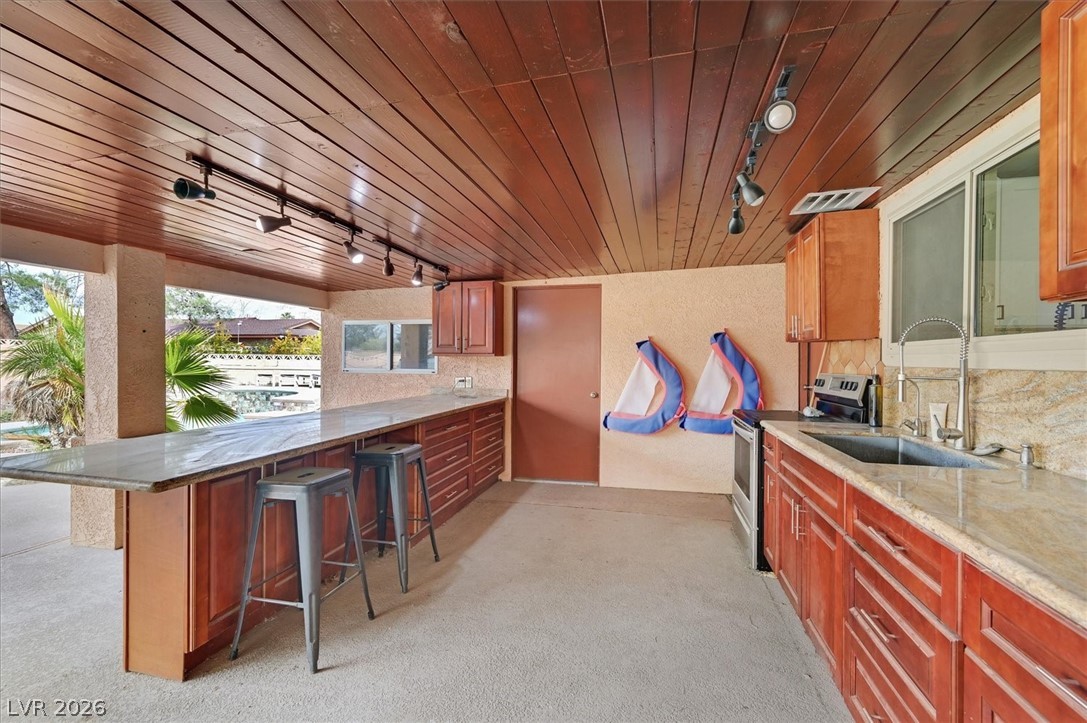 6304 Jennifer Court Las Vegas NV 89108