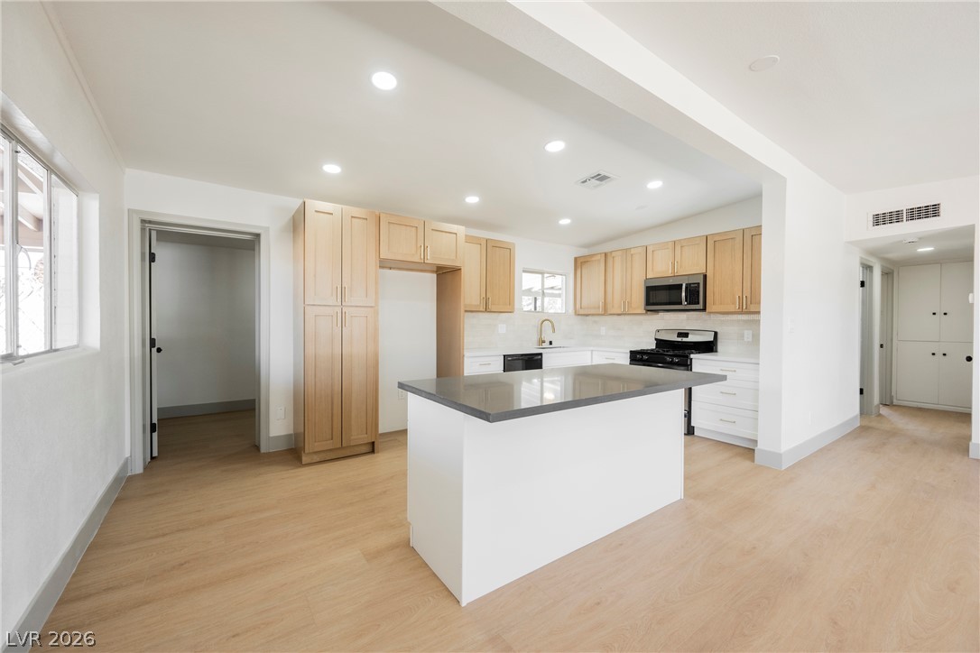 1124 Nassau Drive Las Vegas NV 89108
