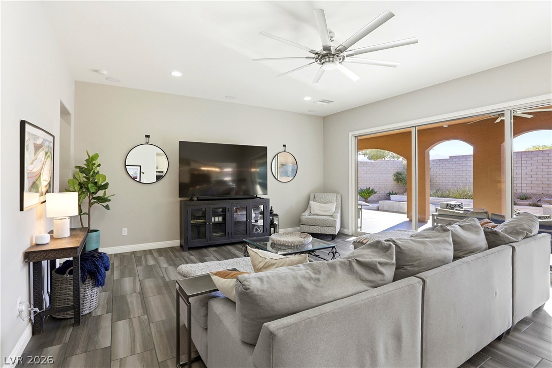 497 Paso De Montana Street Las Vegas NV 89138