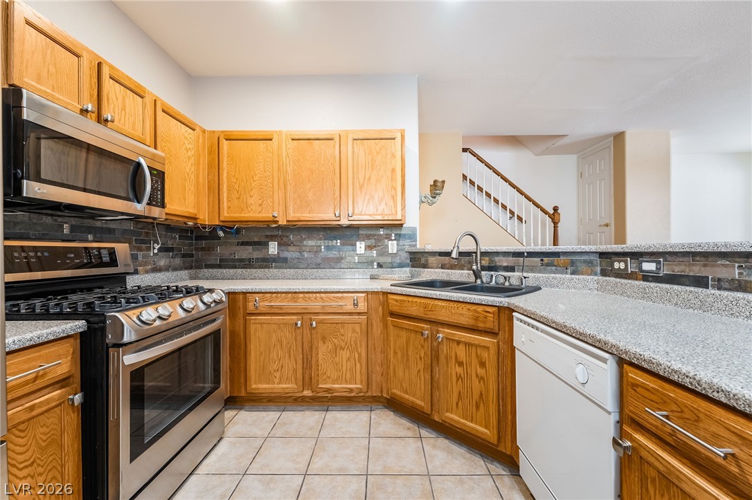 6245 Dan Blocker Avenue 102 Henderson NV 89011