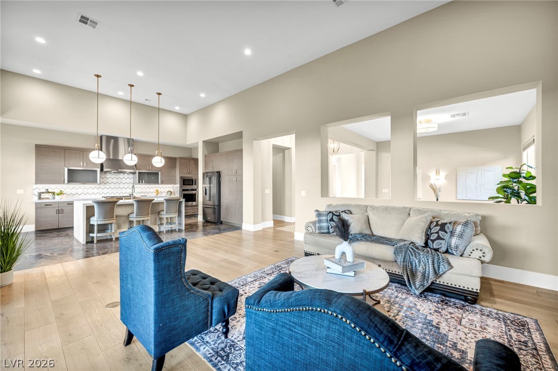 6824 Steel Mist Street Las Vegas NV 89148