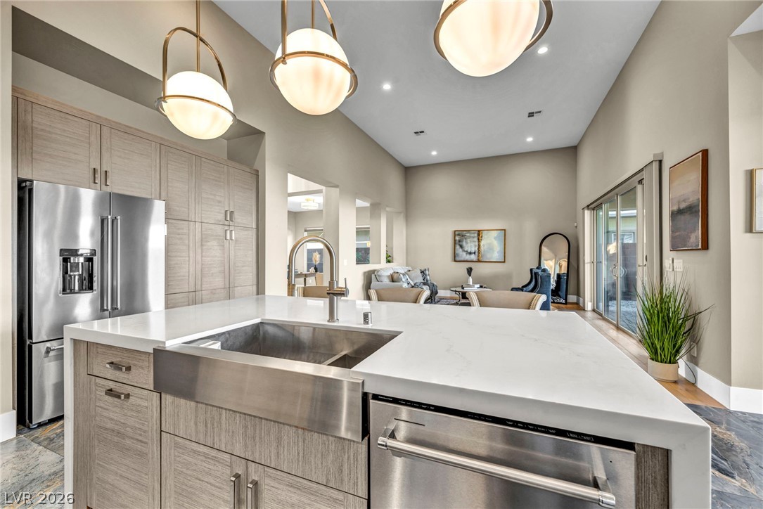 6824 Steel Mist Street Las Vegas NV 89148