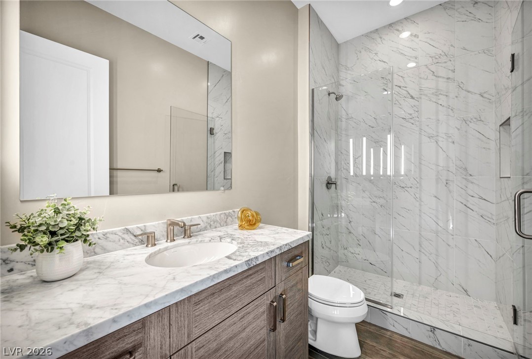 6824 Steel Mist Street Las Vegas NV 89148
