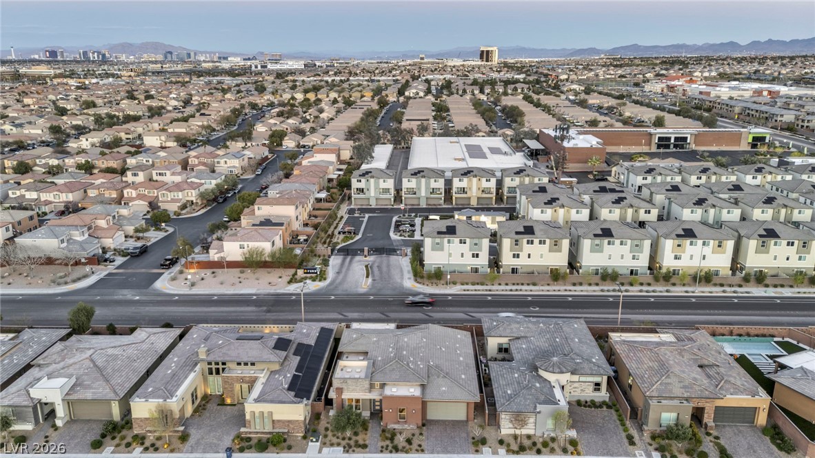 6824 Steel Mist Street Las Vegas NV 89148