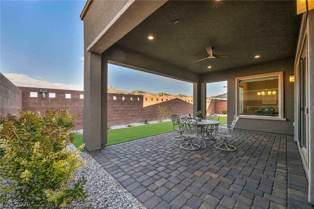 6824 Steel Mist Street Las Vegas NV 89148