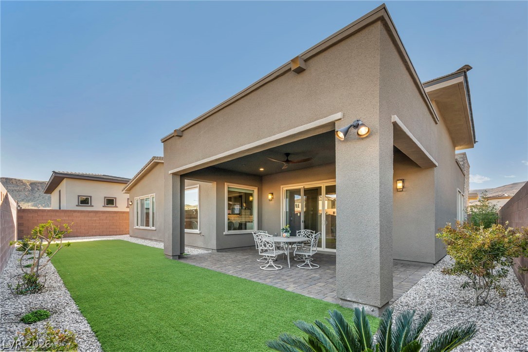 6824 Steel Mist Street Las Vegas NV 89148