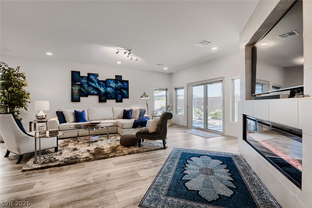 356 Coastal Fog Avenue Las Vegas NV 89183