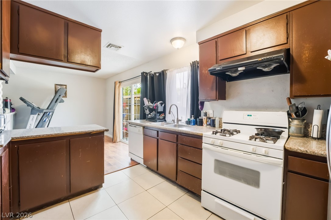6135 Meadowgrass Lane Las Vegas NV 89103