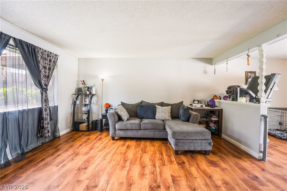 6135 Meadowgrass Lane Las Vegas NV 89103