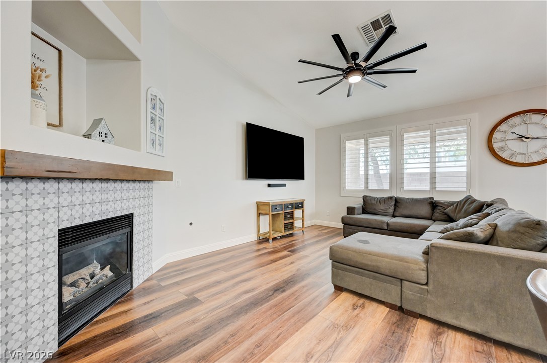 11217 Newbury Hills Avenue Las Vegas NV 89138
