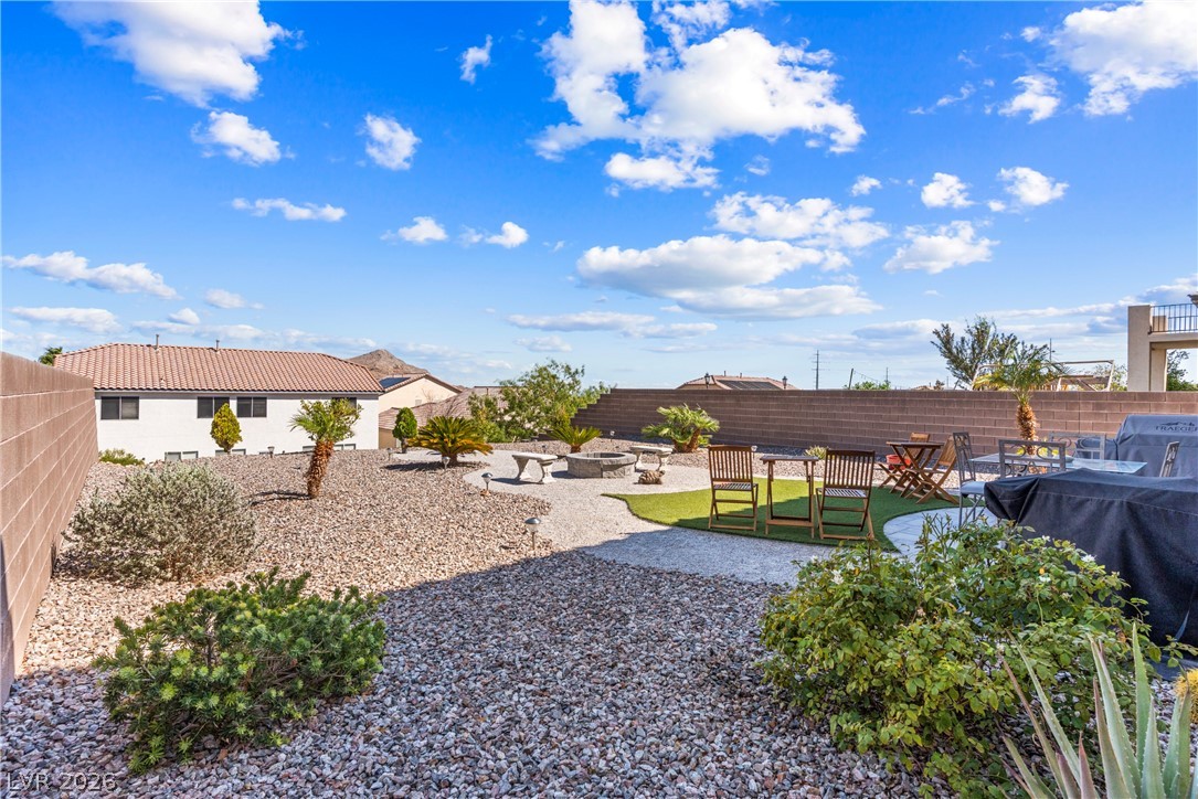 4558 Eagle Nest Peak Street Las Vegas NV 89129