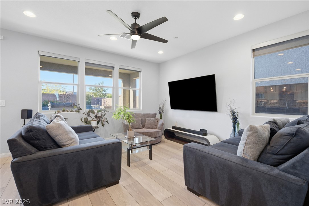 11548 Salt Creek Avenue Las Vegas NV 89138