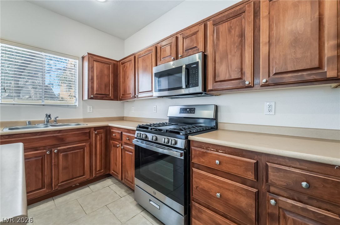 10925 Colour Magic Street Henderson NV 89052