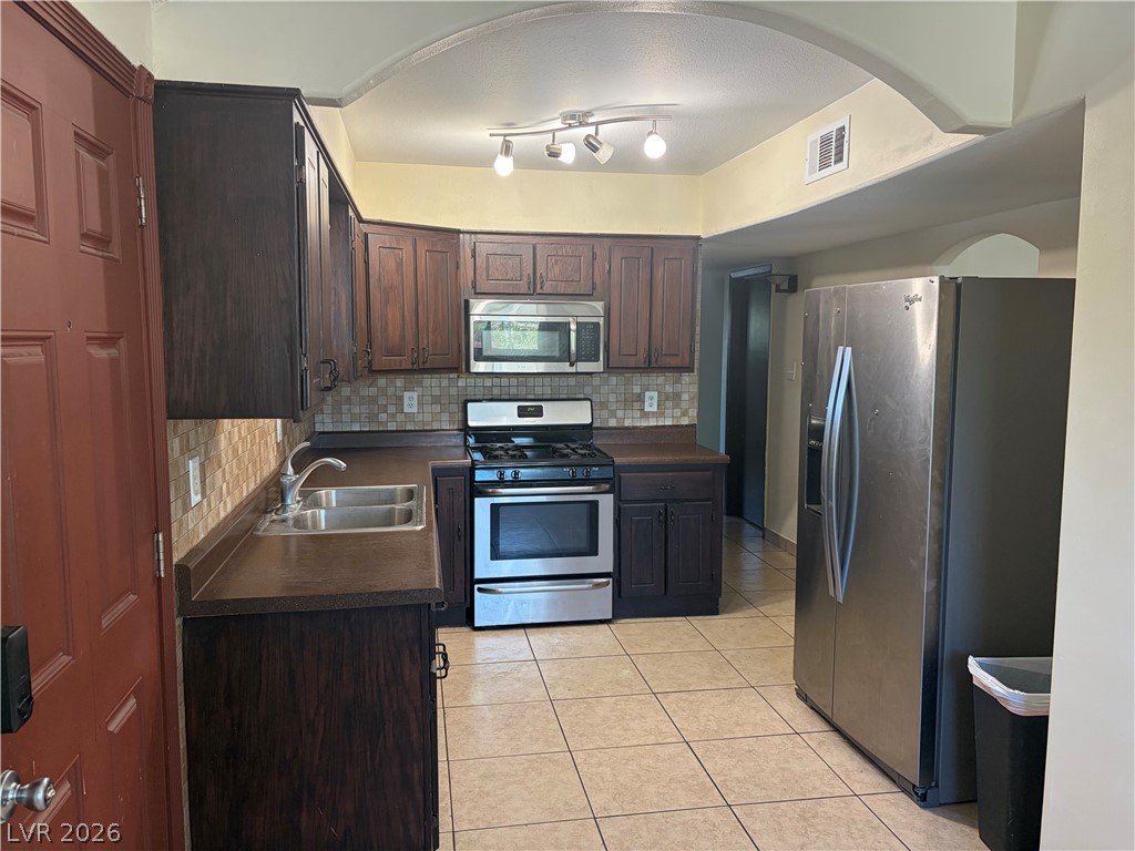 5213 Pebble Beach Boulevard Las Vegas NV 89108